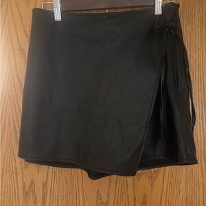 Abercrombie & Fitch Black Wrap Skirt